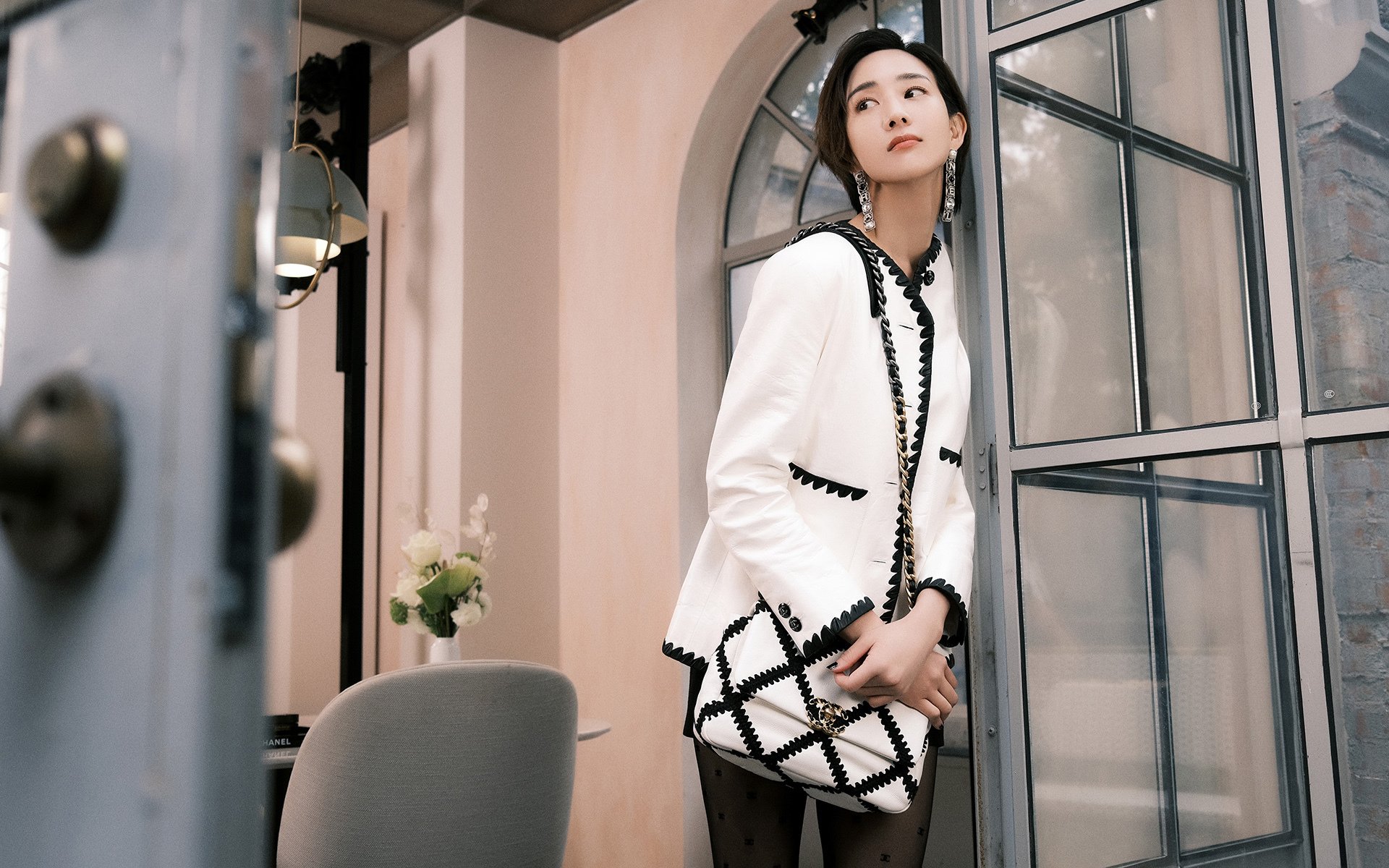 AYX体育官网-德甲：奥格斯堡1-2败给科隆，攻防转换频繁，奥格斯堡对阵科隆